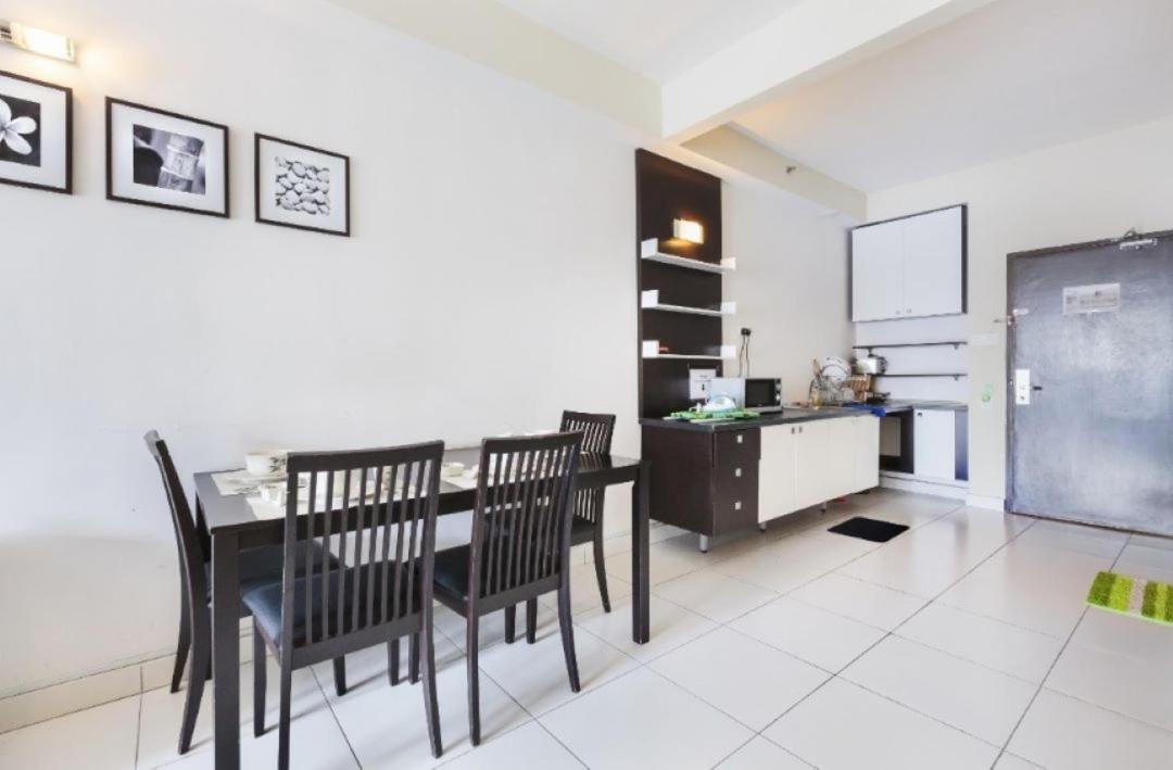 Bayu Marina Residence 3 Mins Away Mid Valley Southkey Джохор-Бару Экстерьер фото